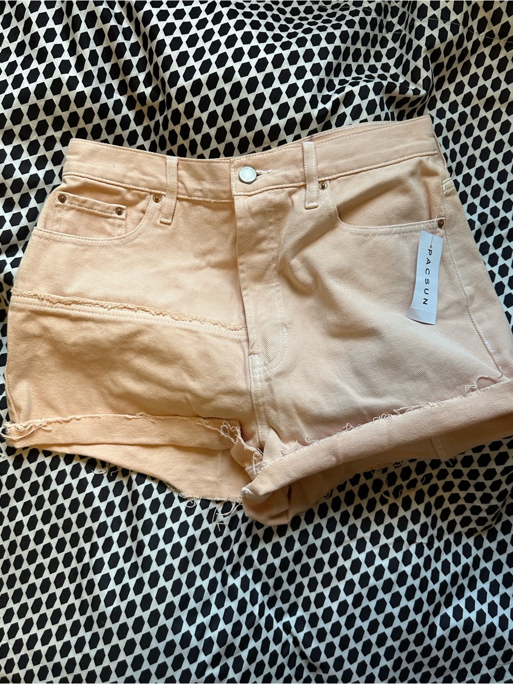 ⭐️PacSun High-Rise Frayed Hem Denim Shorts in Pale Peach
